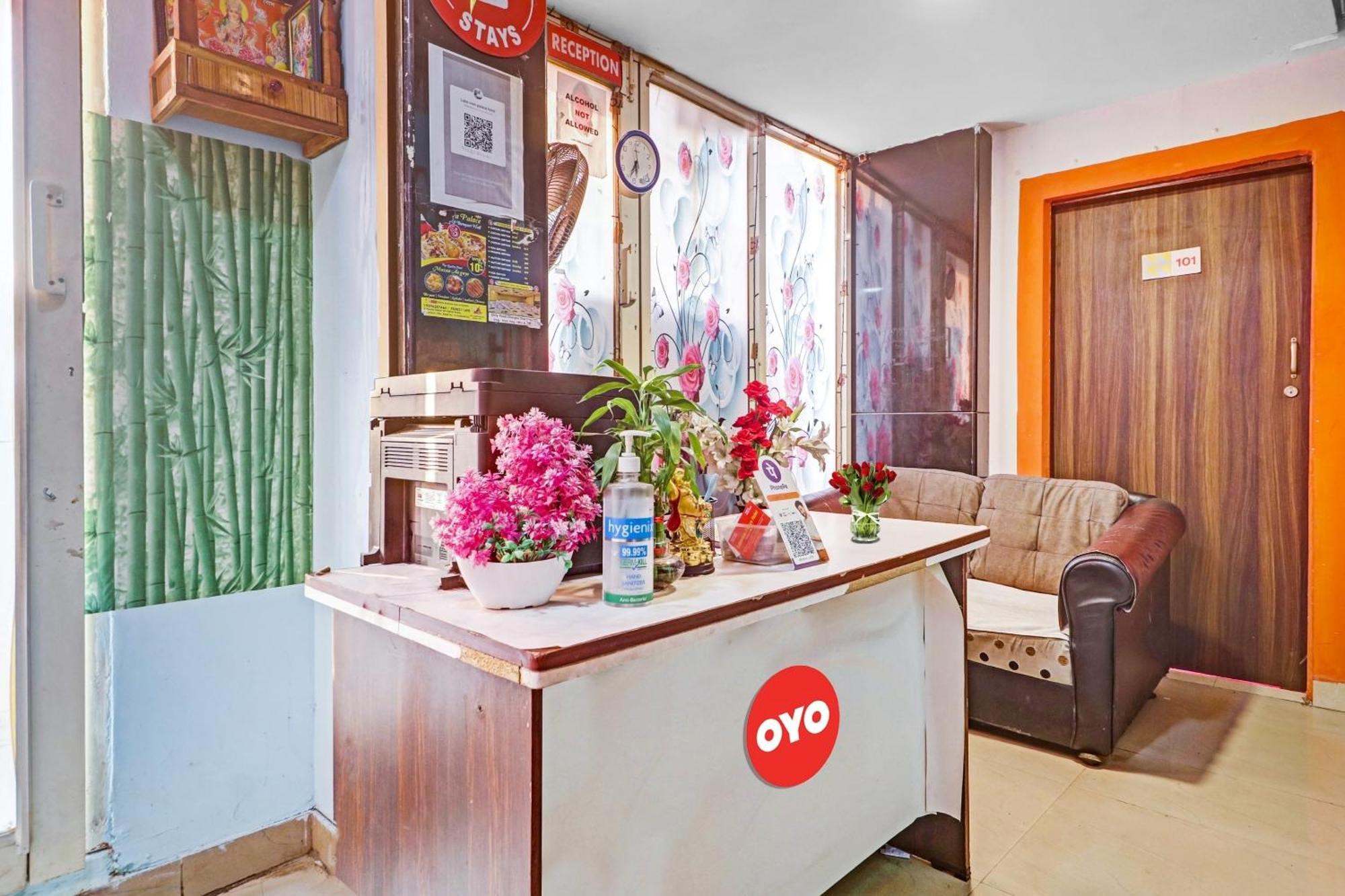 Hotel O New Lakeview Palace Hyderabad Esterno foto